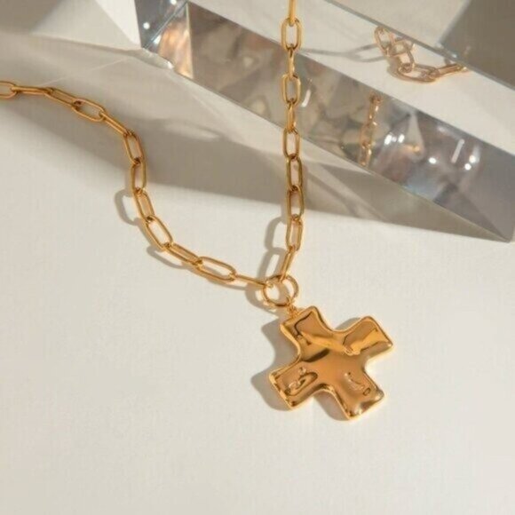 Cross Pendant Necklace Waterproof Chunky Gold Cross Necklace Layering Necklace - Picture 10 of 12
